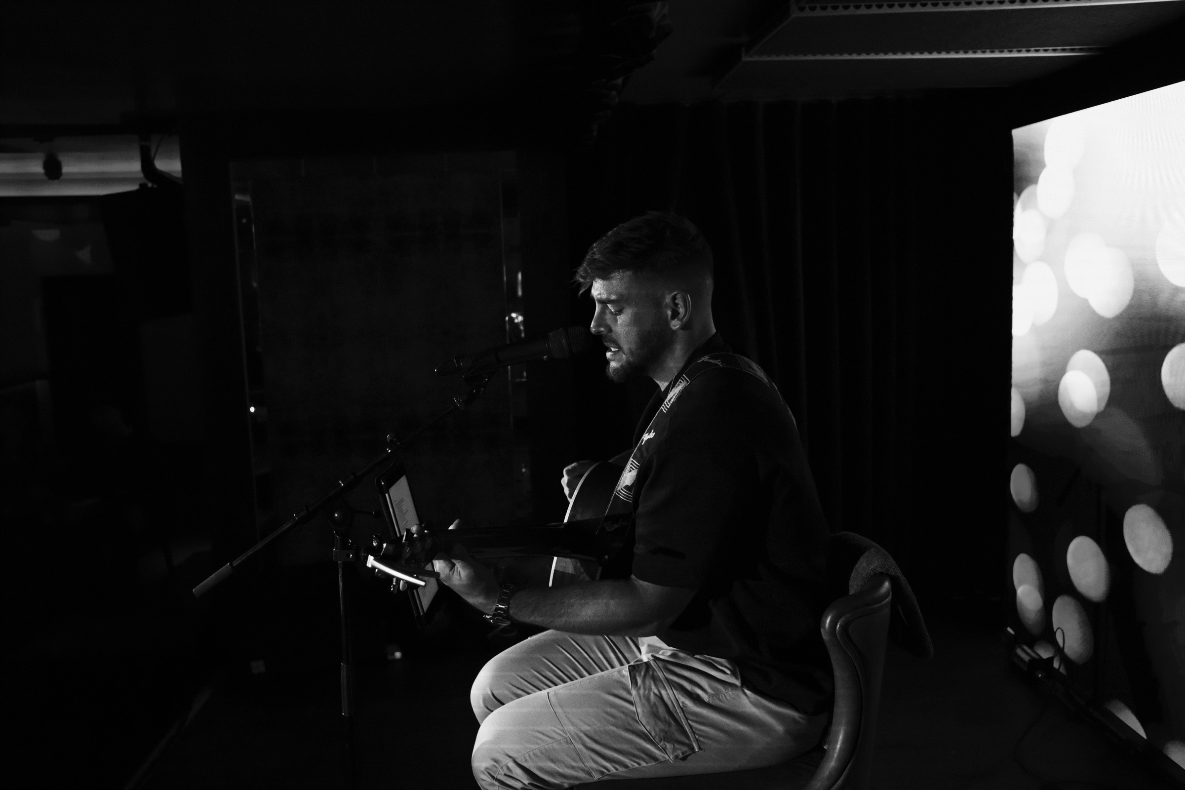 Tom James performing live
